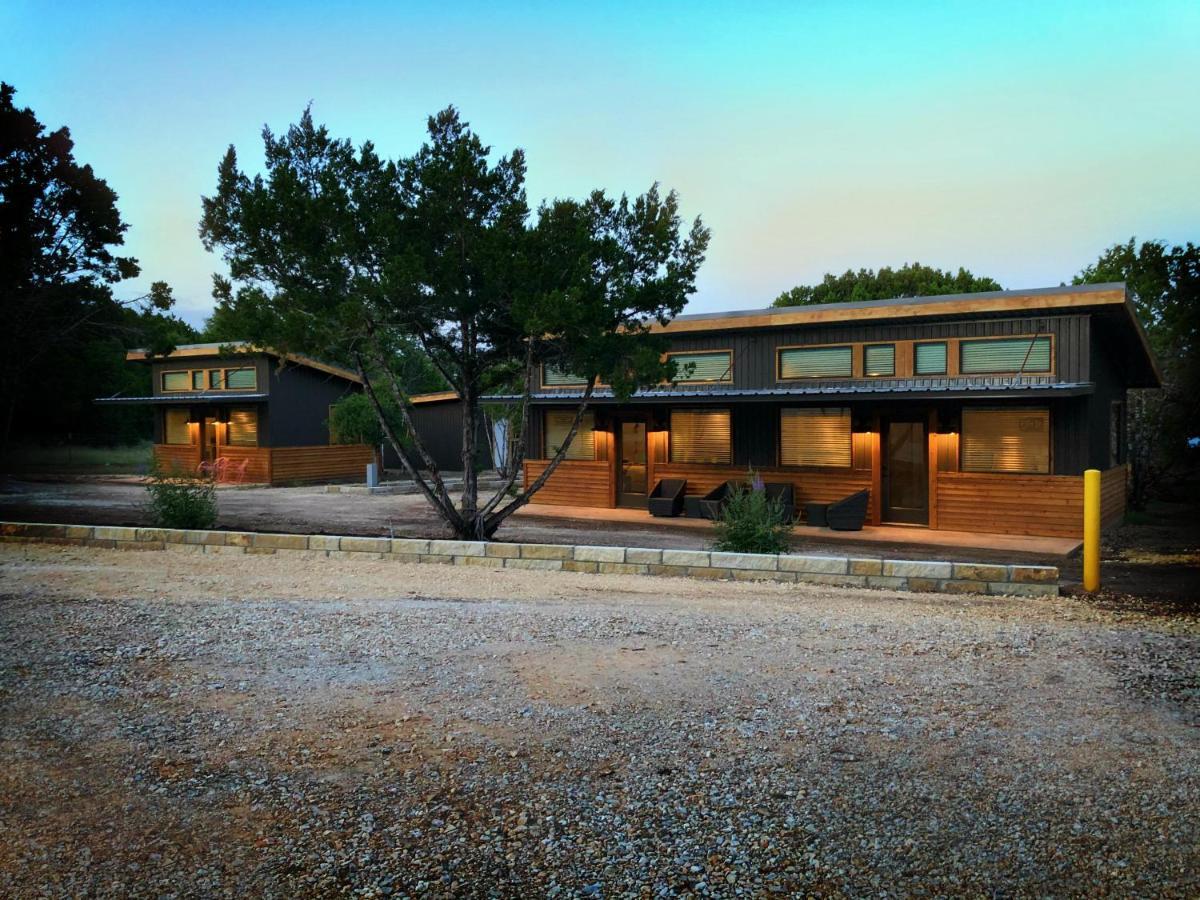 Green Acres Cottages - Wimberley Suite Екстериор снимка
