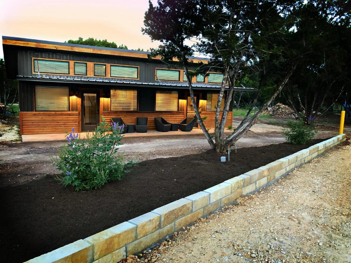 Green Acres Cottages - Wimberley Suite Екстериор снимка