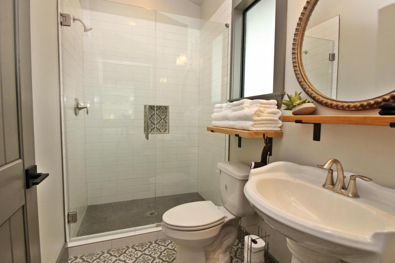 Green Acres Cottages - Wimberley Suite Екстериор снимка